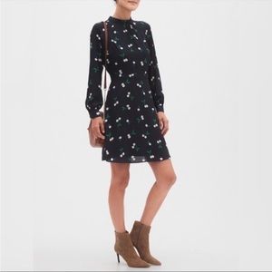 NWT Banana Republic factory cherry 🍒 print dress.  Size 00P.